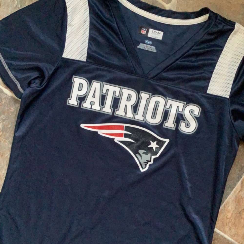 NFL New England Patriots Women’s Jersey Style Short Sleeve T-Shirt